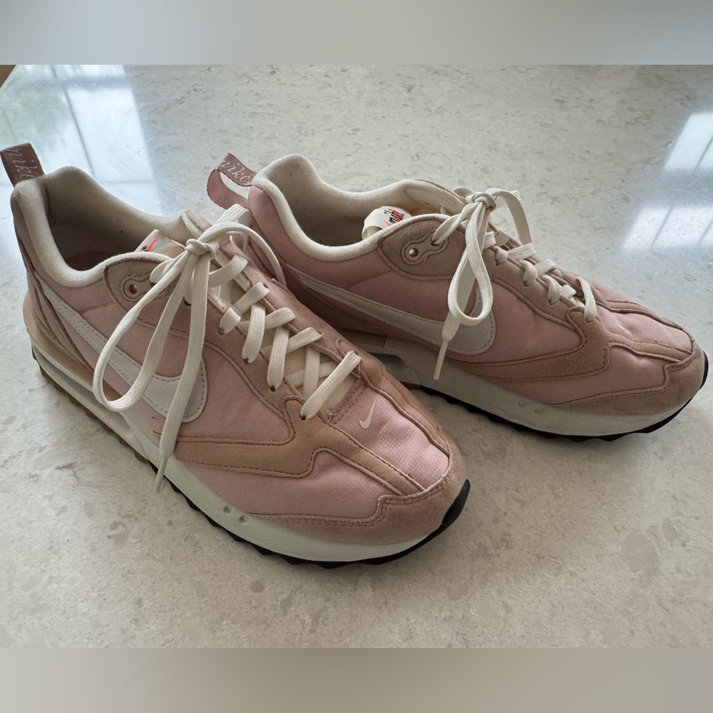 Women’s Nike Air Max Dawn size 8 - Picture 6 of 10